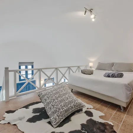 Mardanza House Imerovigli (Santorini)