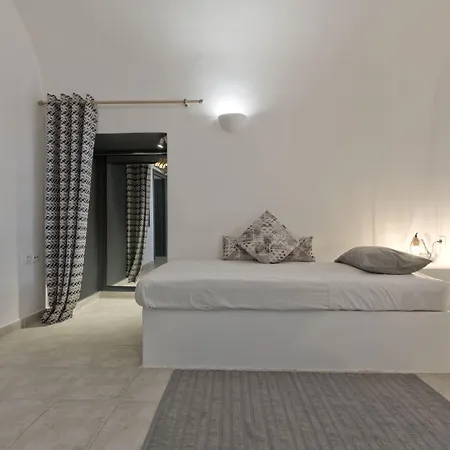 Mardanza House Imerovigli