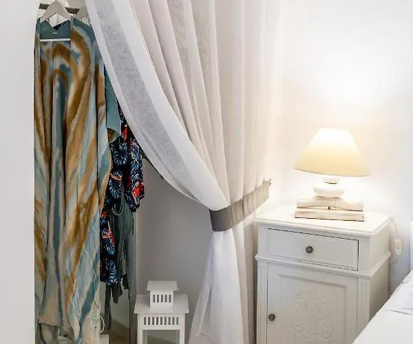 Mardanza House Apartament Imerovigli (Santorini)